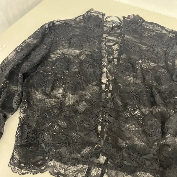 $79 Sz M Victoria Secret Lingerie Top Crop Long Sleeve Lace Up Back Allover Lace - Image 5