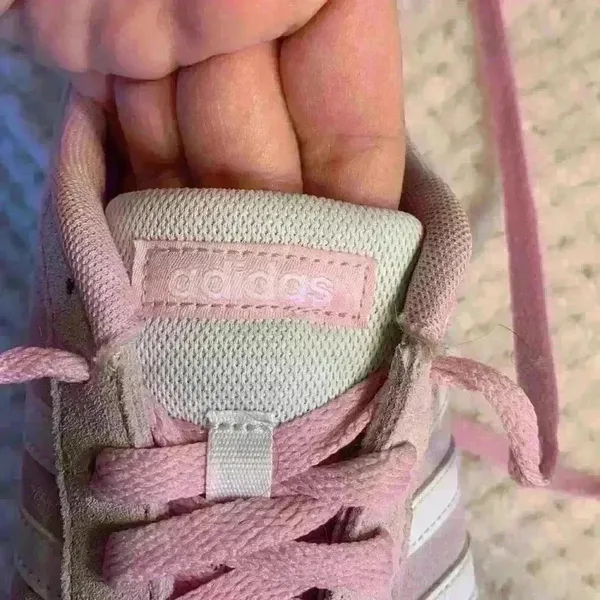 Adidas pink sneaker sz 9 casual preppy Barbie streetwear comfy school *flaw - Image 11