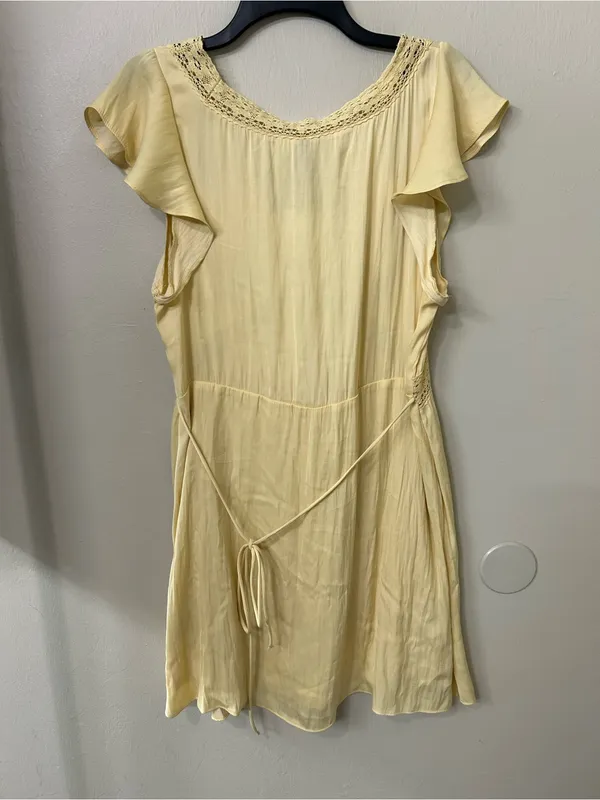 H&M Lace-Trim V-Neck Mini Dress in Light Yellow Sz L - Image 6