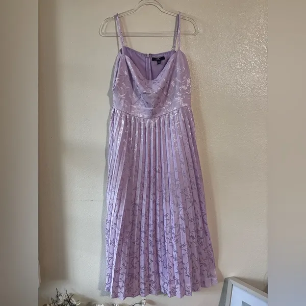 Lulu's Lavender Pleated Midi Dress XL - Image 2