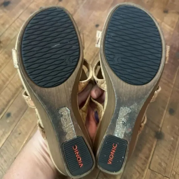 Vionic strappy tan wedge ortho arch support size 7 sandals - Image 2