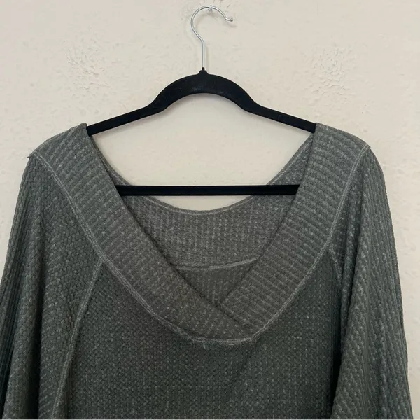 We The Free Free People Westend Thermal Waffle Top Size Large in Green - Image 7