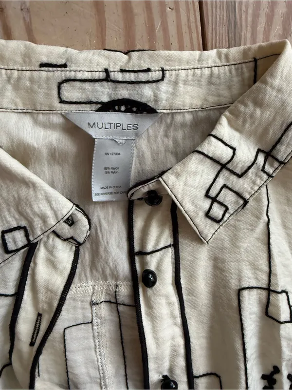 Multiples Embroidered Button-Down Shirt size L no size tag - Image 3