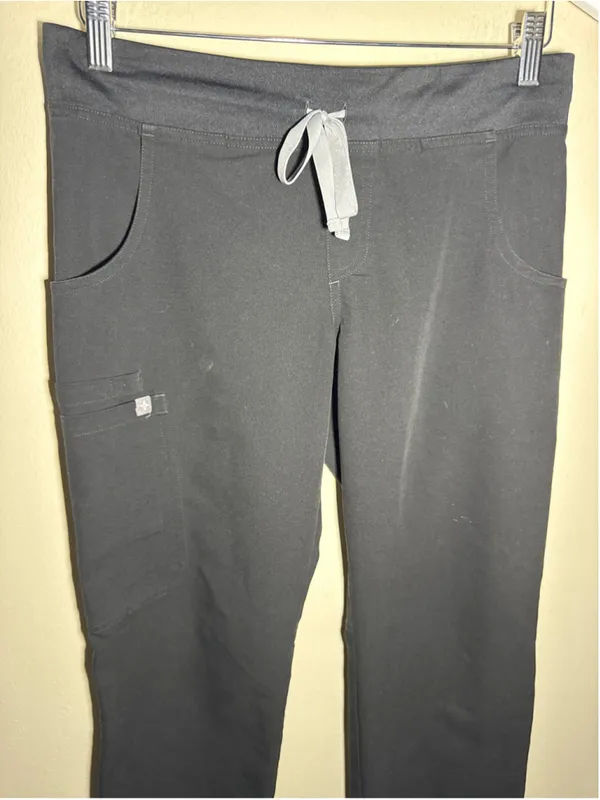 FIGS Technical Collection Scrub Pants XS Black 29” inseam - Image 2
