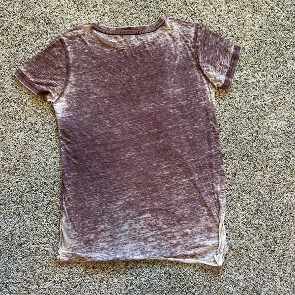 Forever 21 tshirt - Image 2