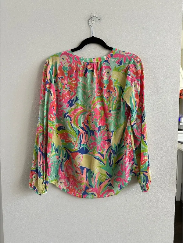 Lilly Pulitzer size M CASA BANANA Stacey TOP 100% Silk Blouse Floral - Image 7