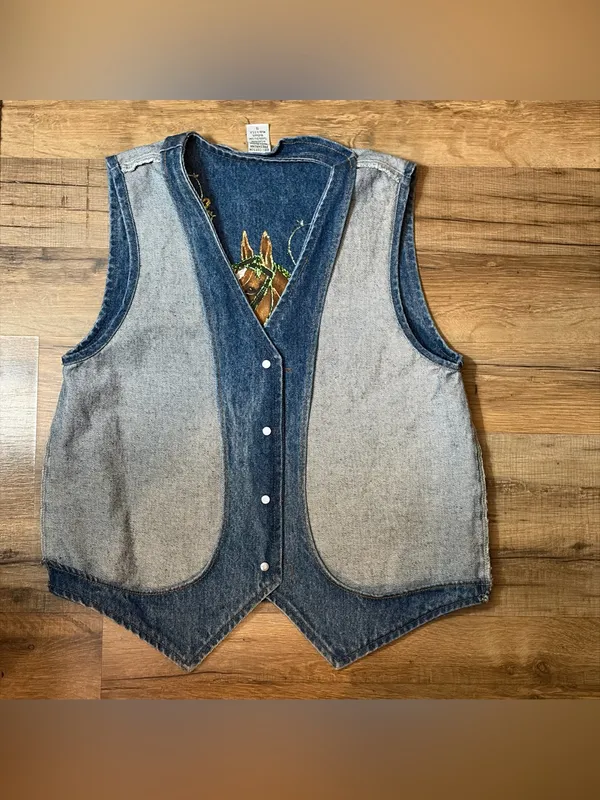 Vintage 90s Unbranded Western Embroidered horse Denim Vest cowboy One of a Kind! - Image 10