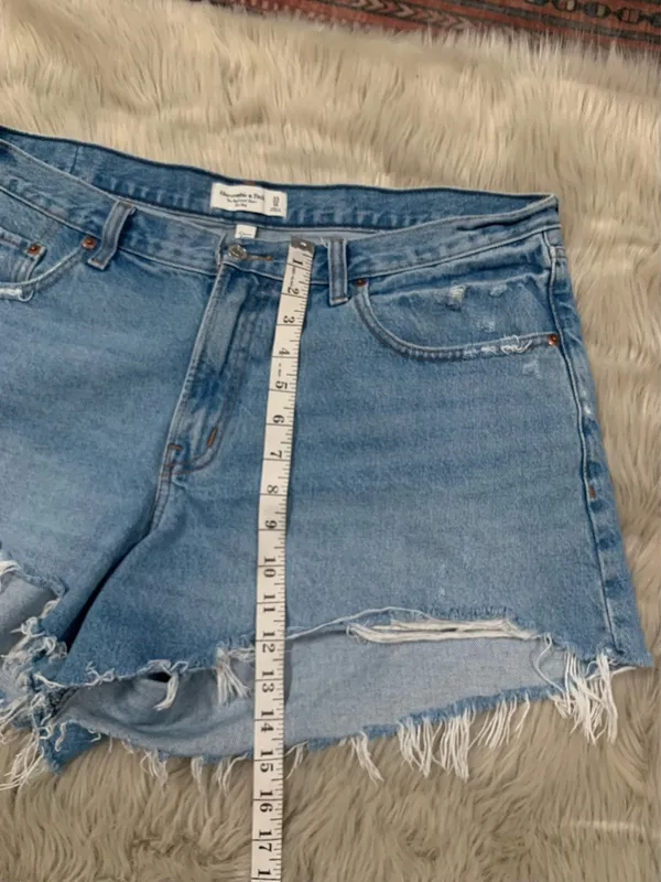 Abercrombie & Fitch Curve Love Boyfriend Short Mid Rise Distressed 33/16 - Image 5