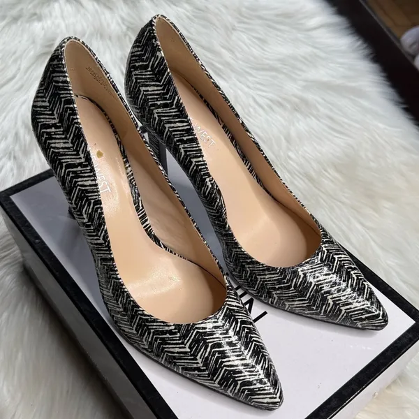Nine West Black and White Chevron 4” Inch Stilettos - Image 2