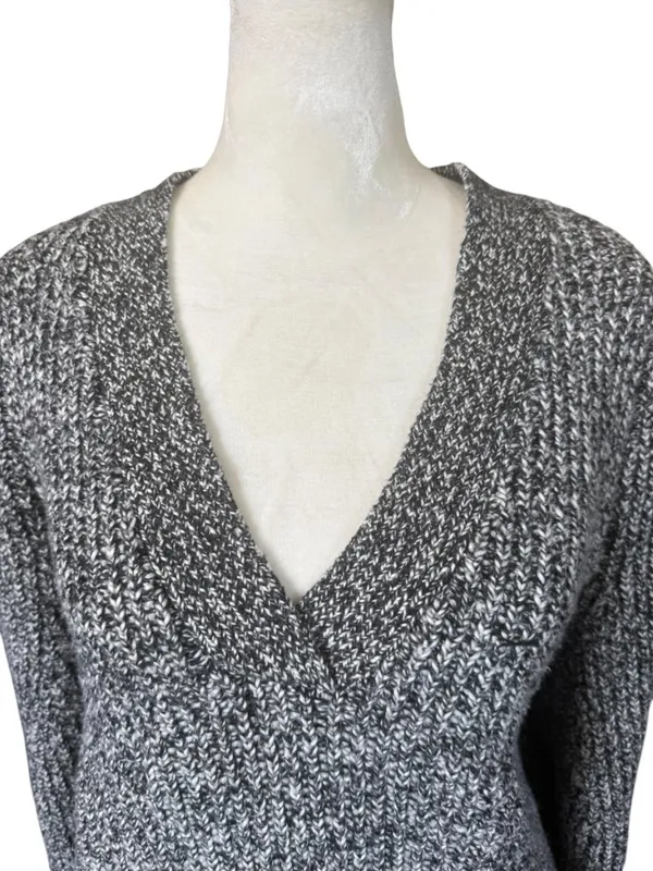 Loft black and white marled long sleeve v-neck stretchy pullover sweater M - Image 5