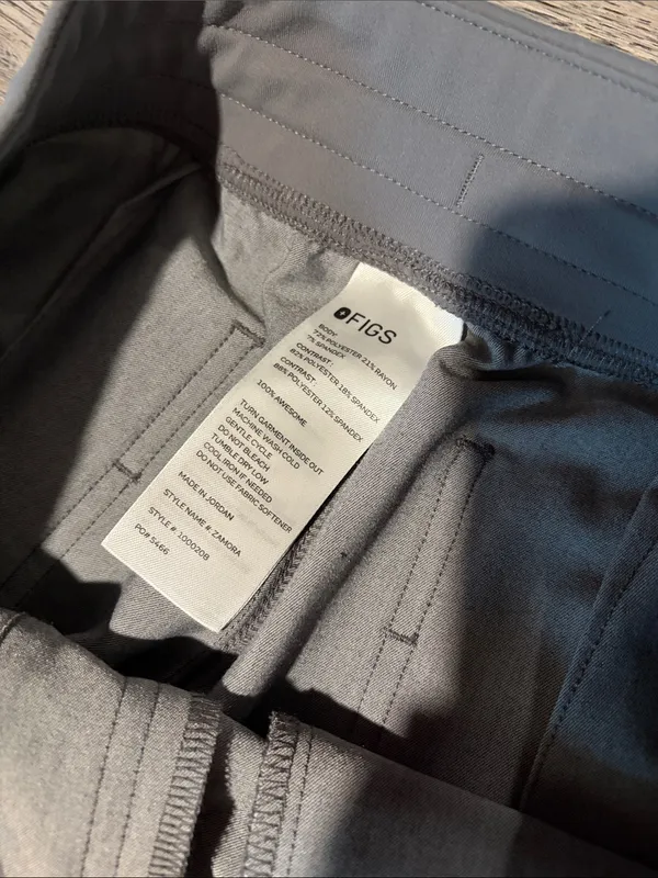 FIGS NWOT granite Zamora jogger scrub- small petite - Image 12