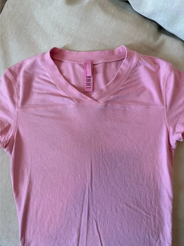 Skims V Neck Cropped Cotton Tee  - Image 2
