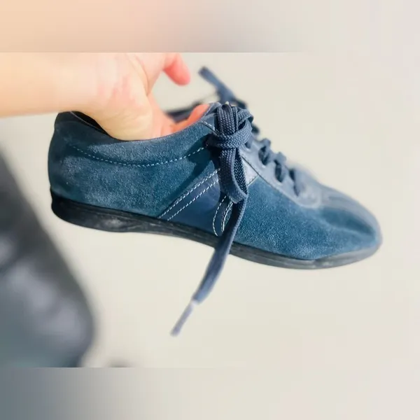 Easy Spirit Shoes Womens 9.5 M On Cue Casual Low Sneakers Blue Suede Lace Up - Image 2