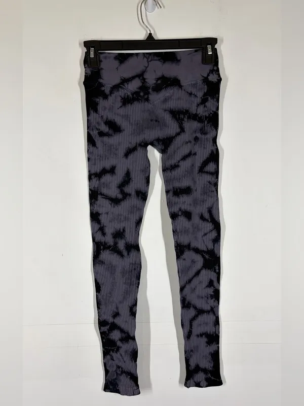 Bombshell Sportswear Tie Dye Seamless Leggings Size Medium - Image 4