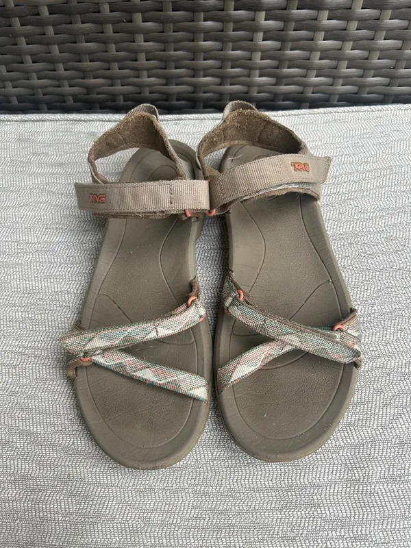 Teva Aztec Verra strappy waterproof sandals - Image 4