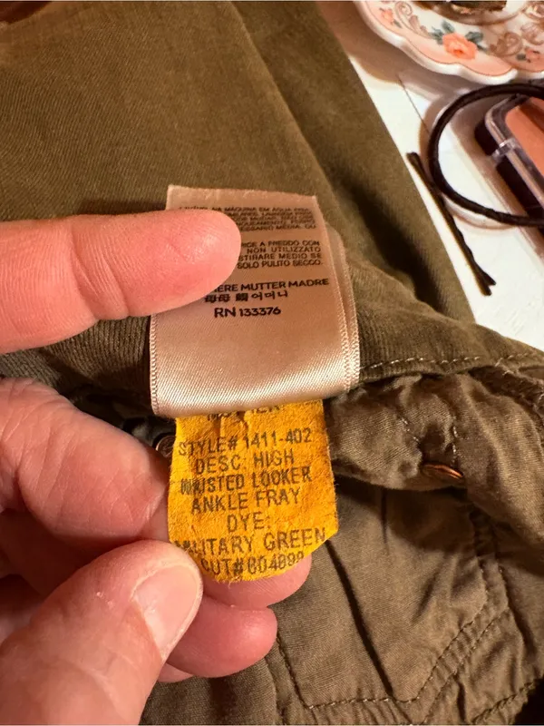 Mother High Waisted Looker Ankle Jeans Fray Jeans in Military Green First Move - Image 11
