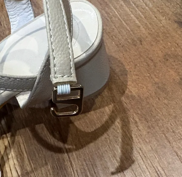 Women’s Beige Heels  - Image 8