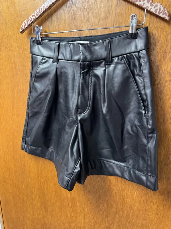 Abercrombie & Fitch Faux Vegan Leather High Rise Shorts Black Small NEW NWT - Image 6