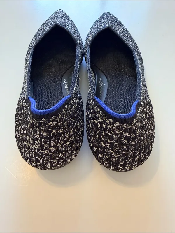 Rothy's tweed weave pattern with delicate gold thread, arch support insert, 7.5 - Image 2