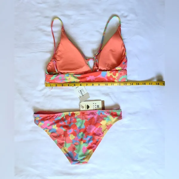 NWT Billabong Coast Is Clear Bikini Set - Multi - L/S - Image 9