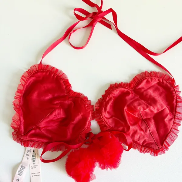 NWT Victoria's Secret Womens Red Satin Heartbreaker Pom Sexy Lingerie Set M-DD - Image 5