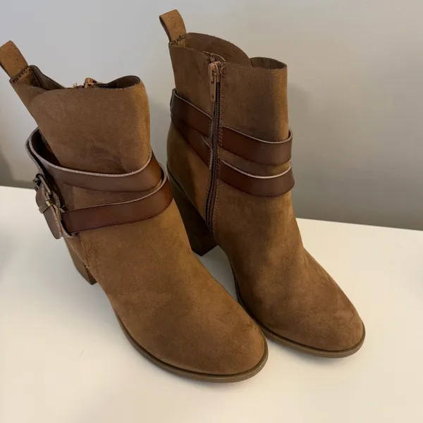 Madden Girl Elliot Boot NWOT - Image 6