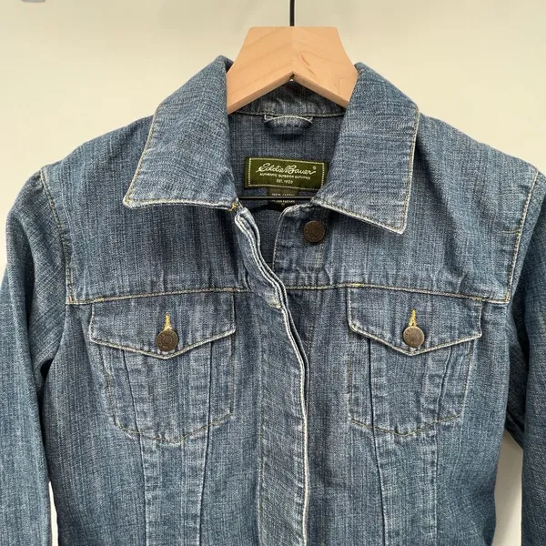 Vintage Eddie Bauer Women Small Trucker Jean Buttoned‎ Jacket Medium Wash Denim - Image 4