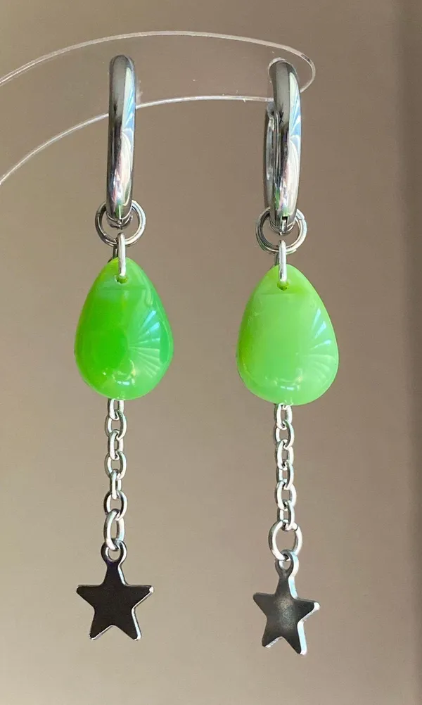 green opal teardrop Czech glass beads & stainless steel stars 4WAY hoop earrings💚 - Image 3