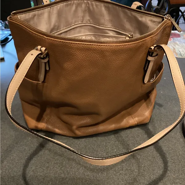 Michael Kors Tan Leather Shoulder Bag - Image 7