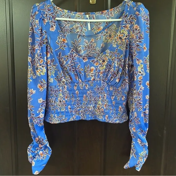 EUC Free People Santiago Boho Top Periwinkle Floral Size Small - Image 3