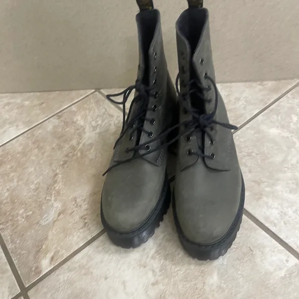 Dr Martens Shriver Hi Olive Green Leather Platform Block Heel Boots Womens 8 - Image 5