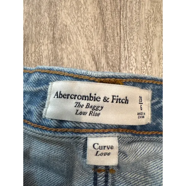 Abercrombie & Fitch Curve Love The Baggy Low Rise Distressed Denim Shorts 28 6 - Image 2