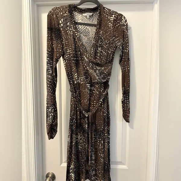 CAbi Brown White Dotted Long Sleeve Knit Belted Midi Dress Size Small - Image 2