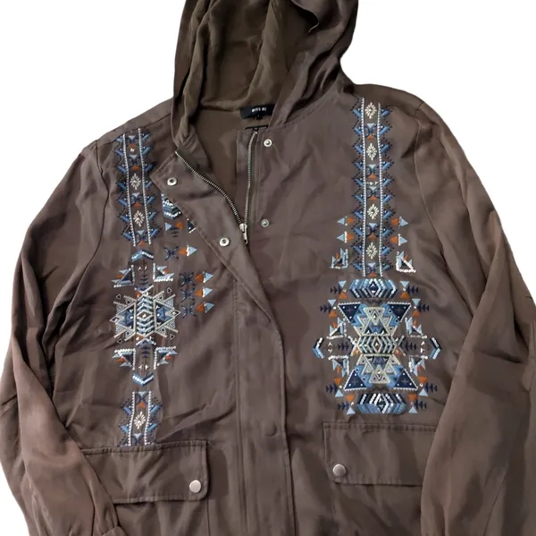 Miss Me Brown Lightweight Tribal Embroidery Stitchig Jacket Size Large - Image 5