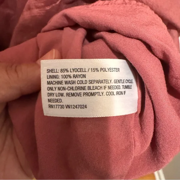 Chic A-Line Skirt in Rich Pink - Image 4