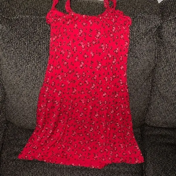 Pretty Little Thing ✨Red Ditsy Floral Print Frill Detail Shift Dress✨ - Image 9