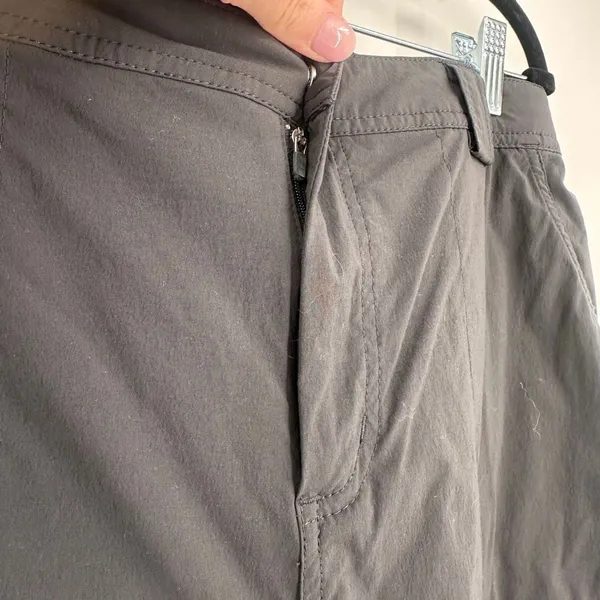 LL Bean Comfort Cycling Capris Pants Removable Shorts Size Medium‎ Black Hiking - Image 11
