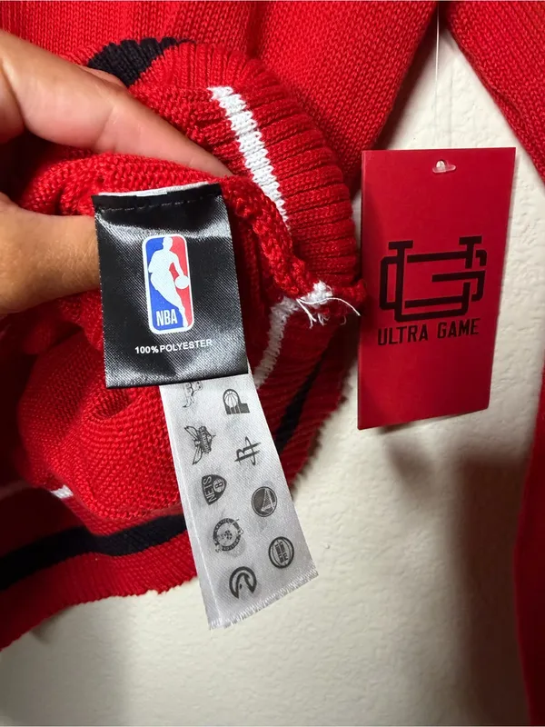 Ultra Game Women Chicago Bulls V-Neck Sweater S Red NBA Basketball Knit Pullover - Image 7
