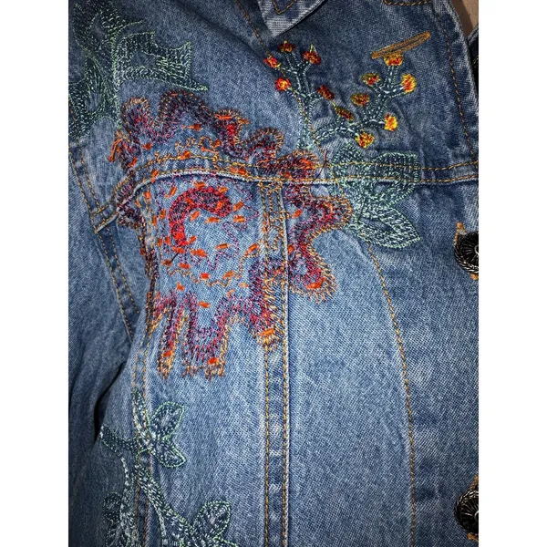 Vintage Embroidered Denim Shacket Shirt Jacket Beaded Floral Artwear Boho Size M - Image 5