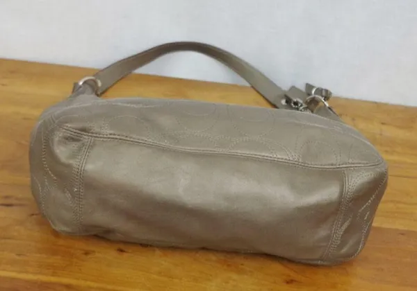 Coach F19415 Metallic Leather Signature Embroidered Shoulder Bag - Image 8