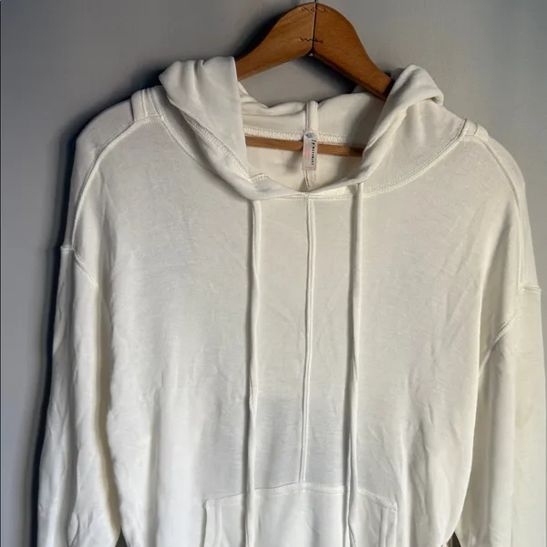 NEW Free People Movement Back Into It Cut Out Hoodie XS - Image 4