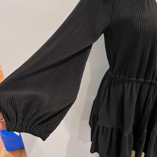 Zara Pleated Dress Sz M Black Long Sleeves V-neck Mini - Image 3