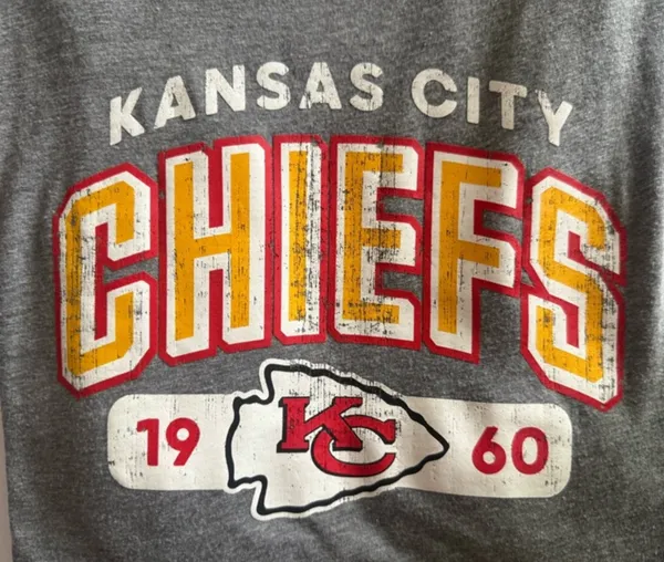 NFL Kansas City Chiefs t-shirt. Men's size medium. Short sleeve - Image 2
