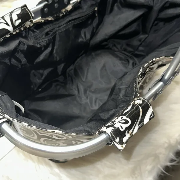 Elegant Black and White Patterned Women's Bag - Image 2