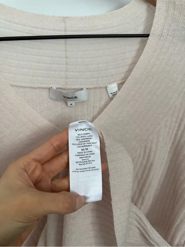 Vince‎ Medium V-neck ribbed wool cashmere blend sweater cream beige sheer - Image 6