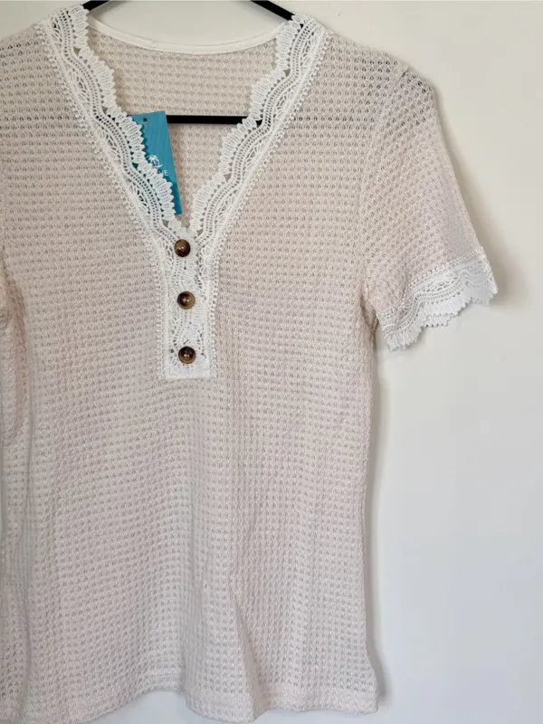 NWT Cupshe Apricot V-Neck Lace Top - Size: Small - Image 5