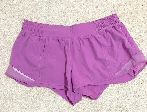 Lululemon • magenta glow hotty hot shorts sz 12 - Image 4