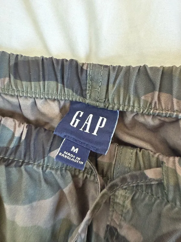 Gap Camo Cargo Pants - Image 2