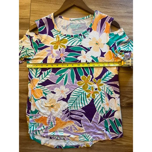 Palm Grove Wm M Cold Shoulder Tropical Floral Top Purple Green 3/4 Sleeve Resort - Image 5