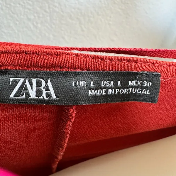 ZARA Rust Red V-Neck Maxi Dress With Pleated Front Detail & Short Sleeves - Image 7